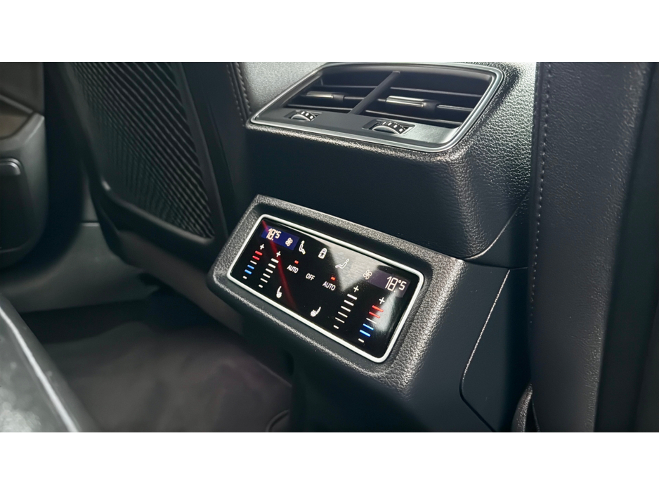 2024 Audi Q8 e-tron 0.9L Electric For Sale Images