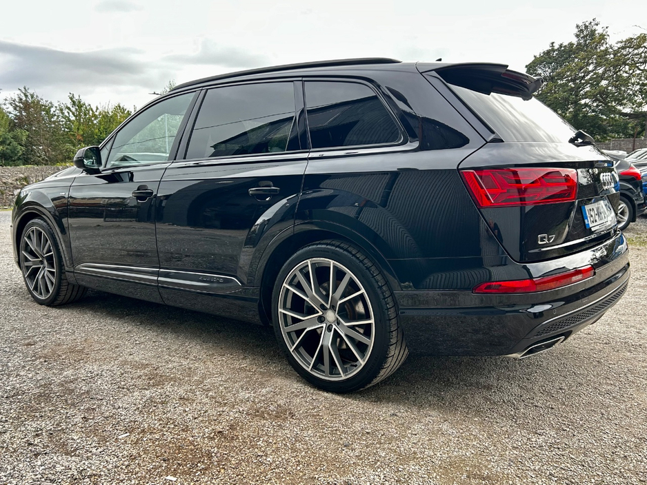 2015 Audi Q7 3L Diesel For Sale Images
