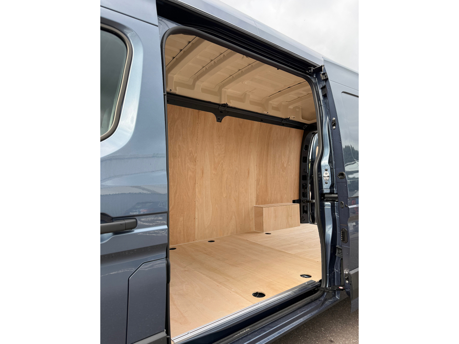 2027 Nissan Interstar 2L Diesel For Sale Images