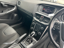 2018 Volvo V40 2L Diesel For Sale Images
