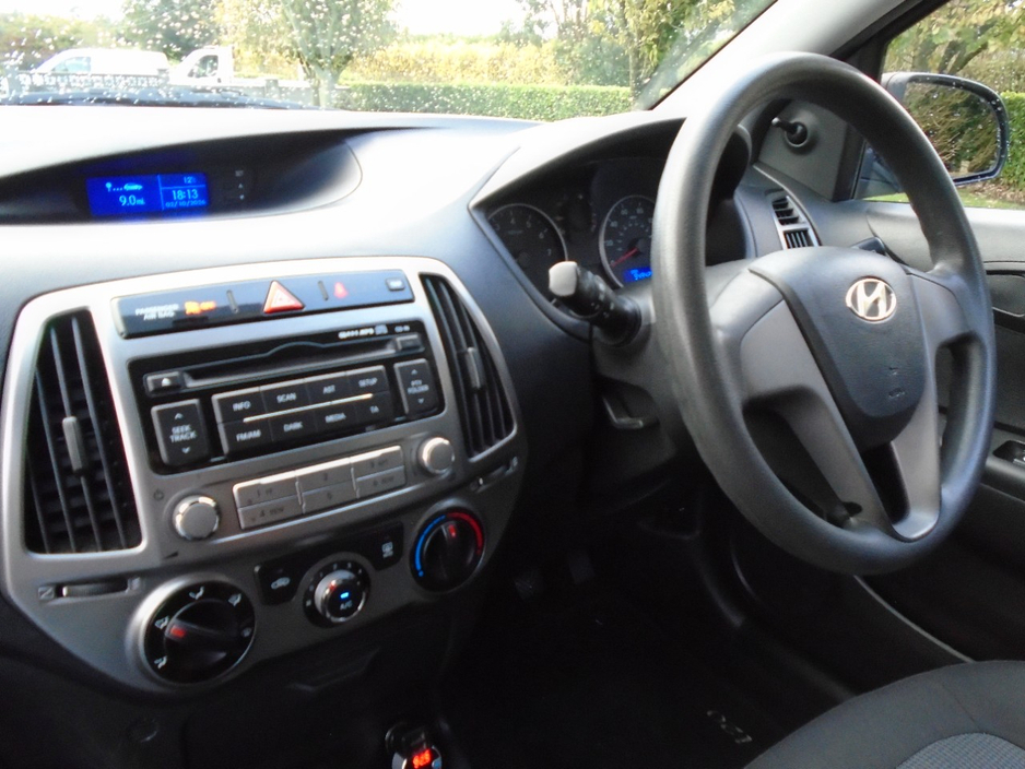 2013 Hyundai i20 1.2L Petrol For Sale Images
