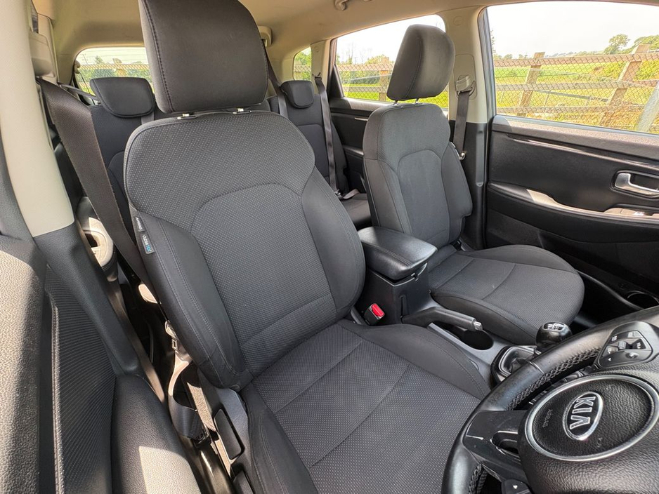 2016 Kia Carens 1.7L Diesel For Sale Images
