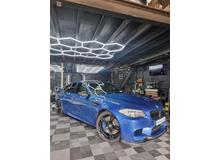 BMW M5 4.4 M5 Saloon Petrol Manual RWD (560bhp)