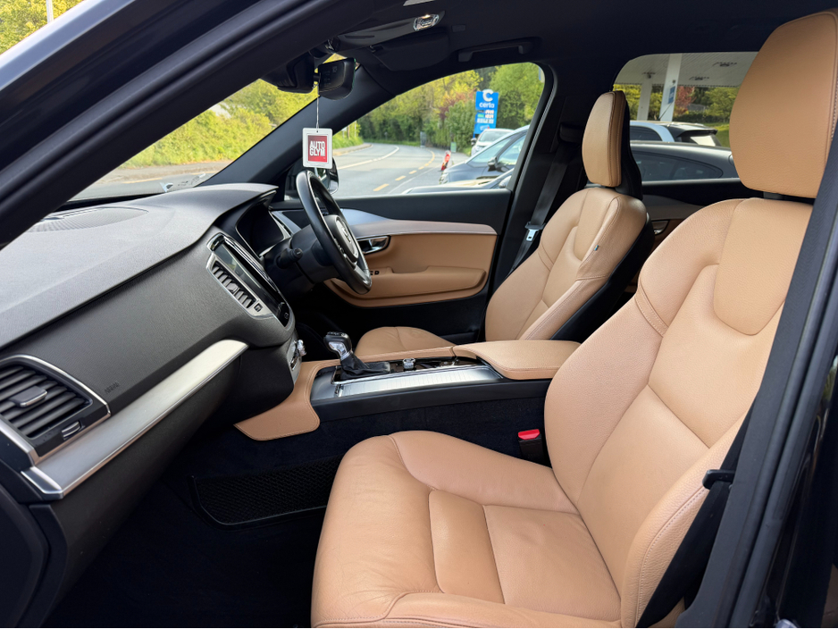2019 Volvo XC90 2L Diesel For Sale Images