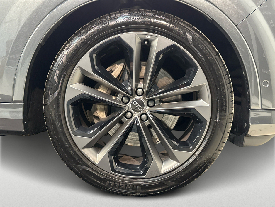 2025 Audi Q7 3L Diesel For Sale Images