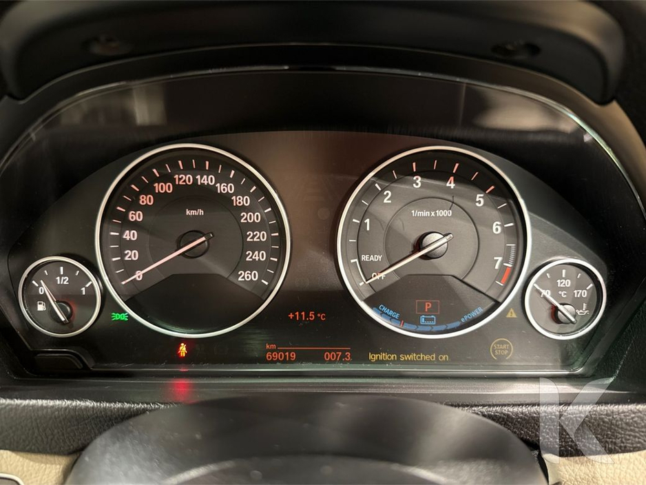 BMW 3 Series 330E HYBRID 2.0 AUTOMATIC - CRUISE CONTROL - FULL WHITE LEATHER UPHOLSTERY - HEATED ELECTRIC SEATS - REVERSE CAMERA/PARKING SENSORS — thumbnail 21