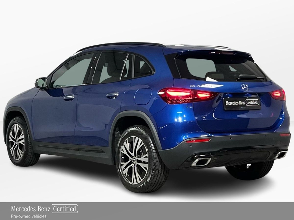 Mercedes-Benz GLA Class 250e Progressive - Reversing Camera - Ambient Lighting - Sat Nav - Climate Control - Heated Seats - Keyless Start - Apple CarPlay/Android Auto - €46,950 or €47,900 with Supagard Vehicle Protection & G — thumbnail 4