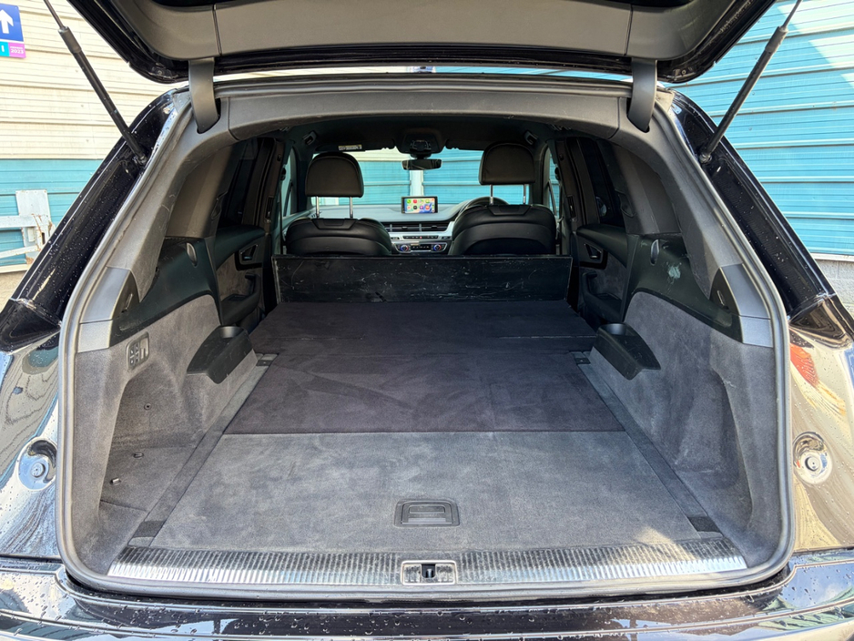 2018 Audi Q7 3L Diesel For Sale Images
