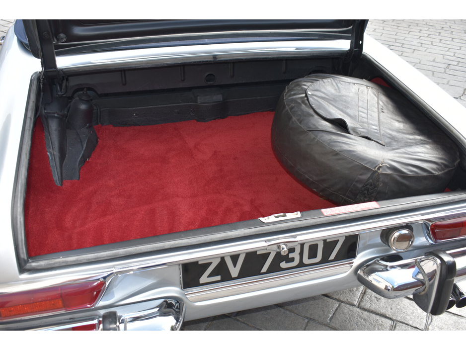 1967 Mercedes-Benz 250 2.5L Petrol For Sale Images