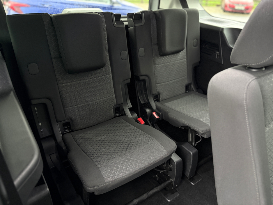 2022 Ford Grand Tourneo Connect 2L Diesel For Sale Images