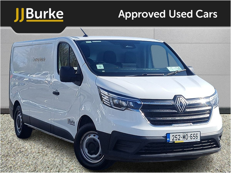 Used Renault Trafic 2025 in Mayo