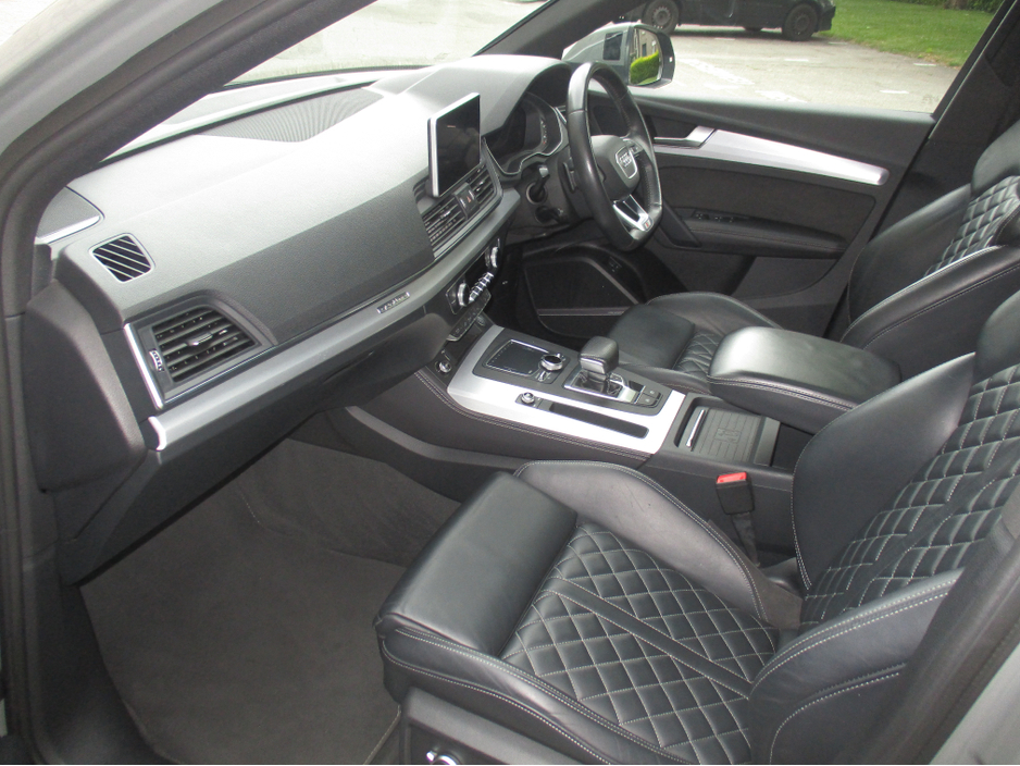 2021 Audi Q5 2L Petrol Plug-in Hybrid For Sale Images
