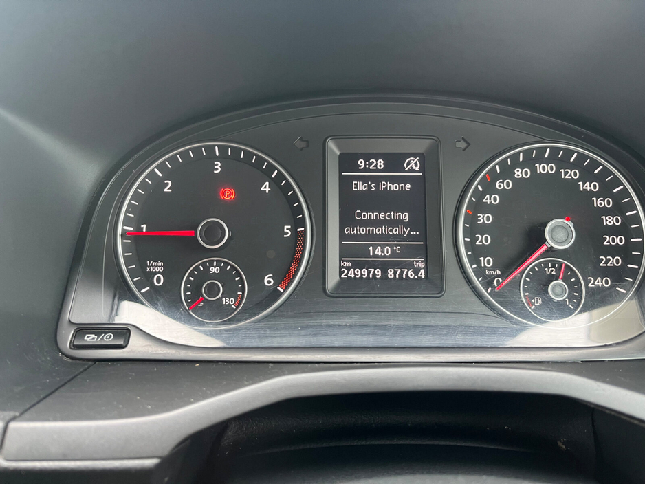 2020 Volkswagen Caddy 2L Diesel For Sale Images