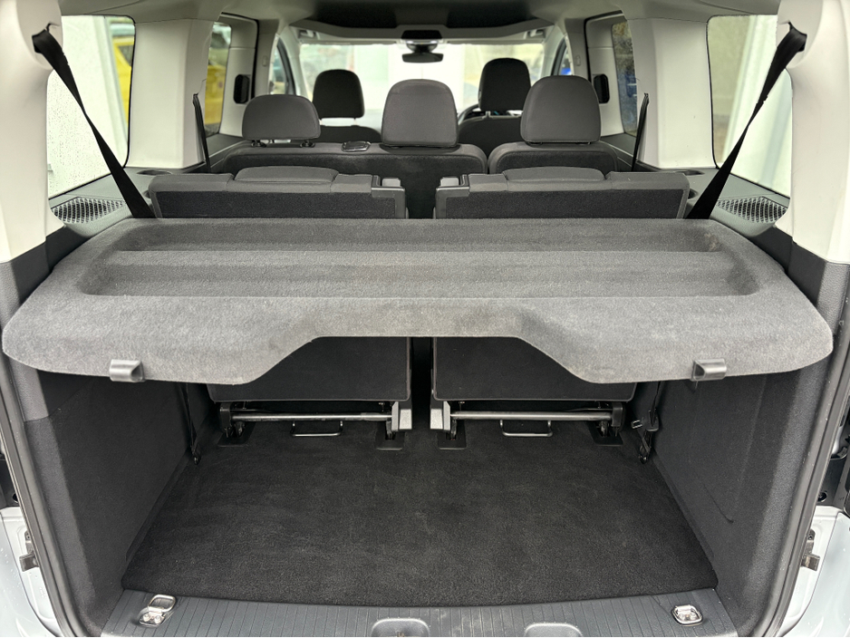 2022 Ford Grand Tourneo Connect 2L Diesel For Sale Images