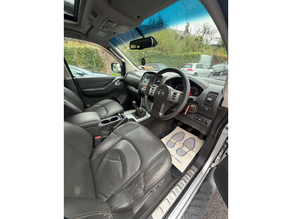 2014 Nissan Navara 2.5L Diesel For Sale Images