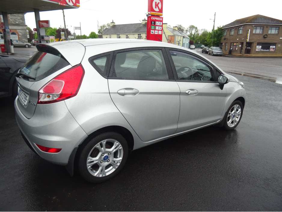 Ford Fiesta MCA ZETEC 1.0 65PS M5 4DR 5DR CB1 CNN — thumbnail 10