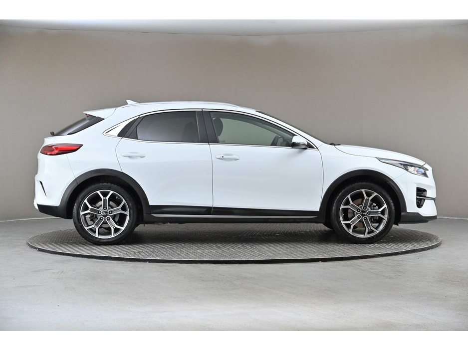 Kia XCeed 1.6 GDI PHEV MY21 TRAILER — thumbnail 11