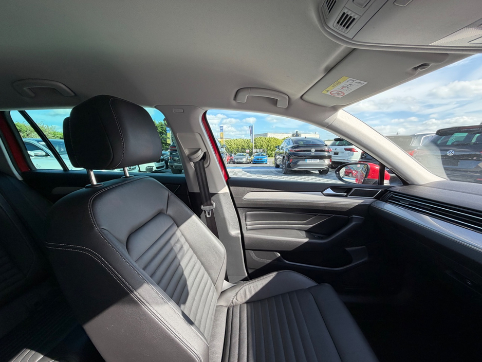 2022 Volkswagen Passat 1.4L Hybrid For Sale Images