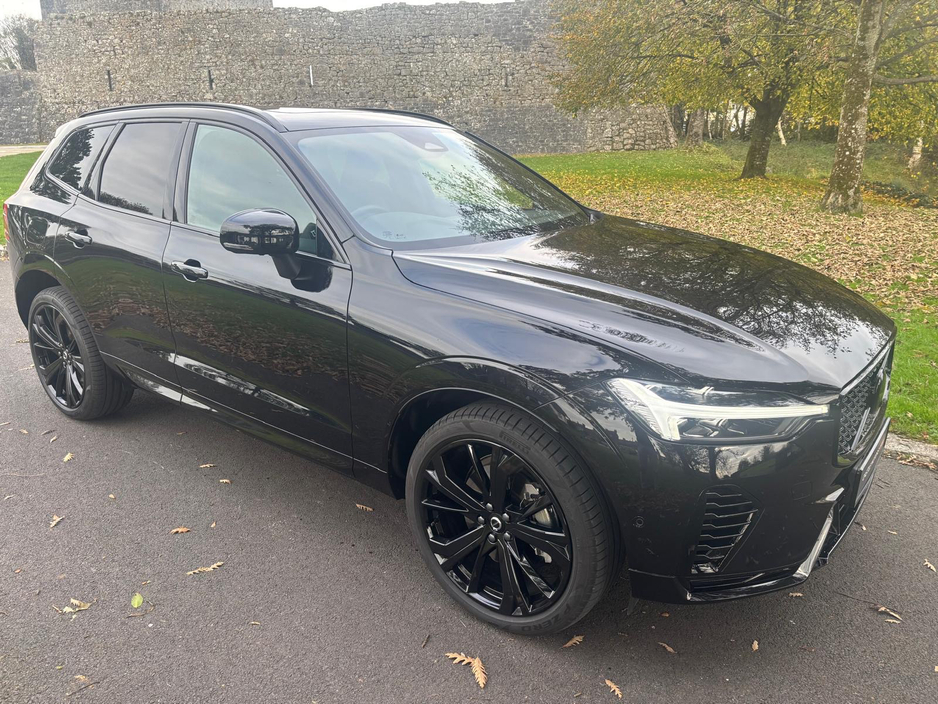 2025 Volvo XC60 2L Petrol Plug-in Hybrid For Sale Images