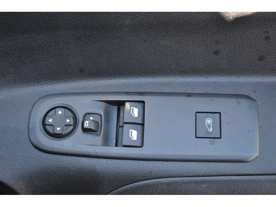 2023 Peugeot Partner 1.5L Diesel For Sale Images
