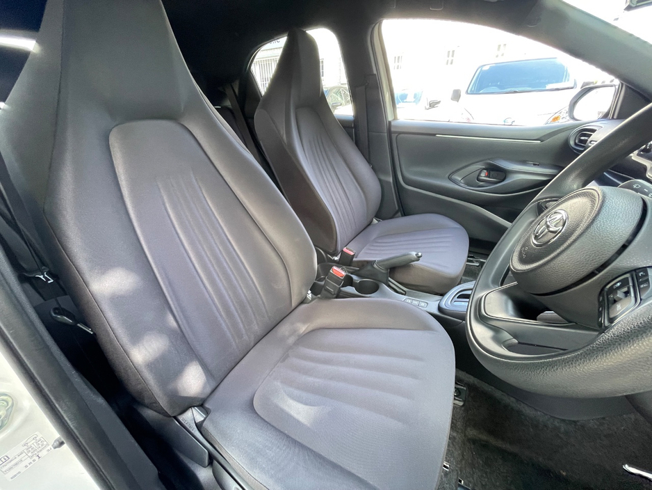 2021 Toyota Yaris 1.5L Petrol Hybrid For Sale Images
