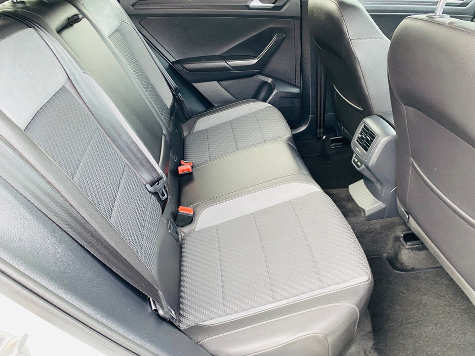 2021 Volkswagen T-Roc 2L Diesel For Sale Images