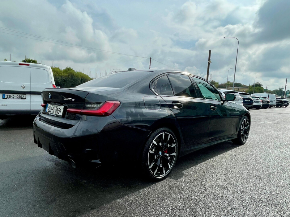 2025 BMW 3 Series 2L Petrol Plug-in Hybrid For Sale Images