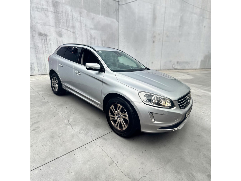 2017 Volvo XC60 2L Diesel For Sale Images