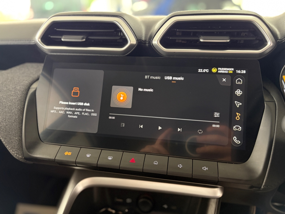 2025 MG ZS 1.5L Hybrid For Sale Images