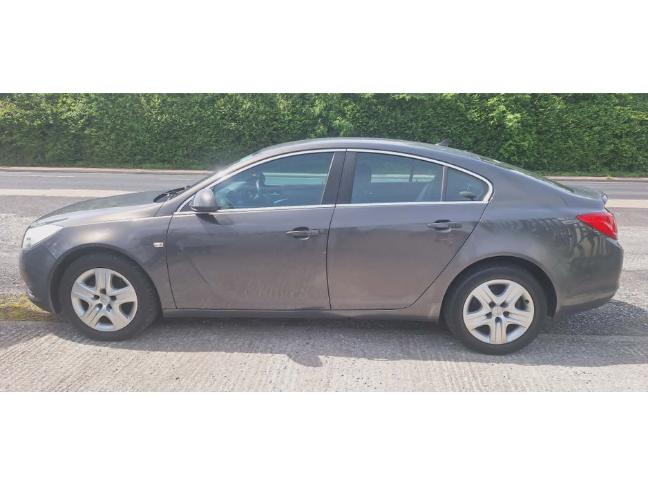 2013 Opel Insignia 2L Diesel For Sale Images