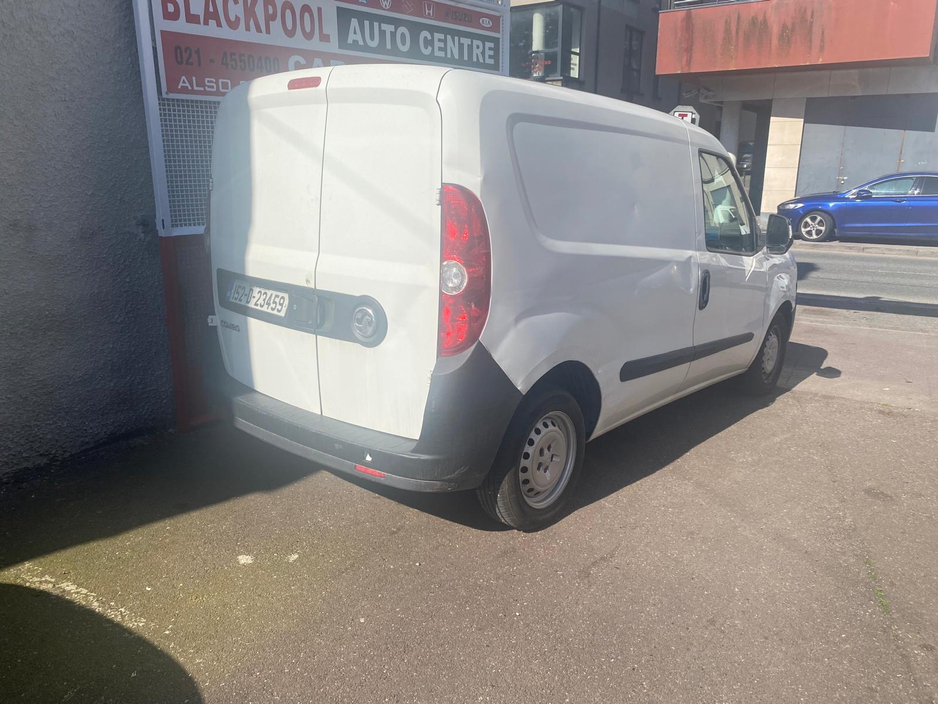2015 Vauxhall Combo 1.2L Diesel For Sale Images