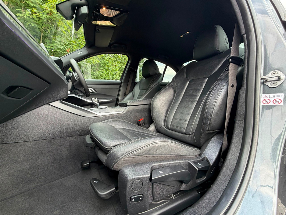 BMW 3 Series 330E M SPORT M PERFORMANCE *1 YEAR WARRANTY* — thumbnail 18