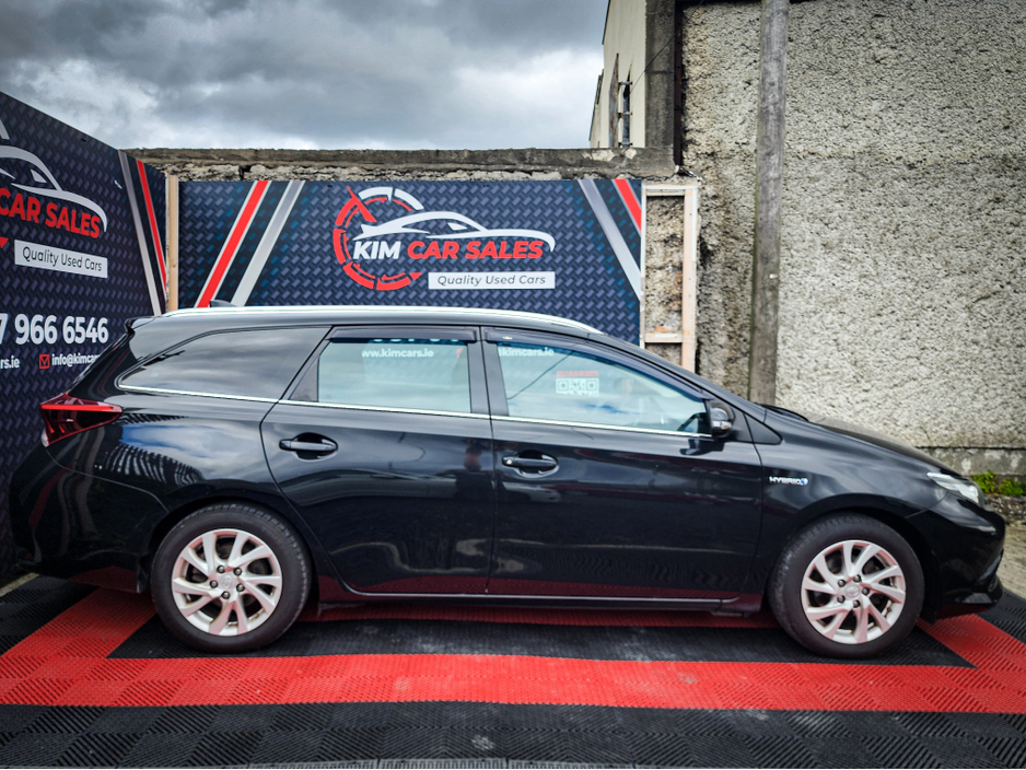 2018 Toyota Auris 1.8L Petrol Hybrid For Sale Images