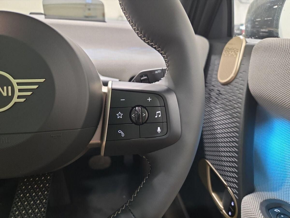 2026 MINI Hatch 0L Electric For Sale Images