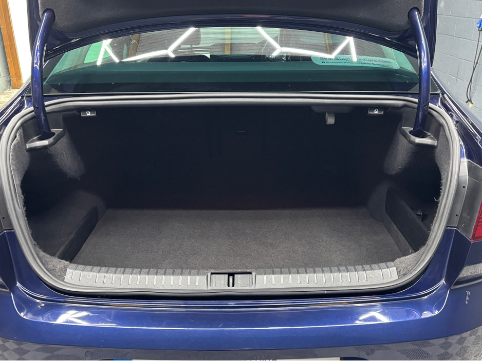 2019 Volkswagen Passat 2L Diesel For Sale Images