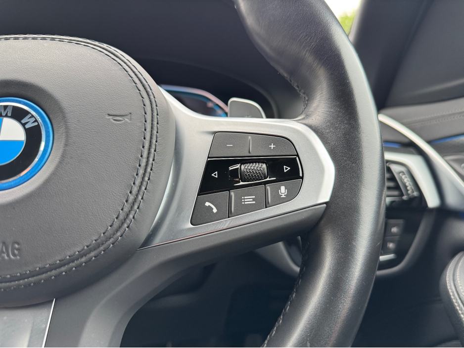 2023 BMW 5 Series 2.0L Petrol Plug-in Hybrid For Sale Images