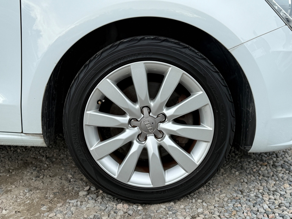 Audi A1 1.4 TFSI AUTO — thumbnail 9