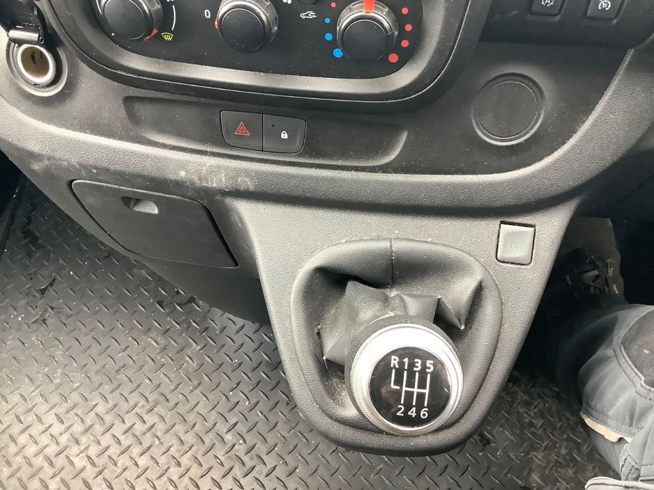 2021 Renault Trafic 2L Diesel For Sale Images