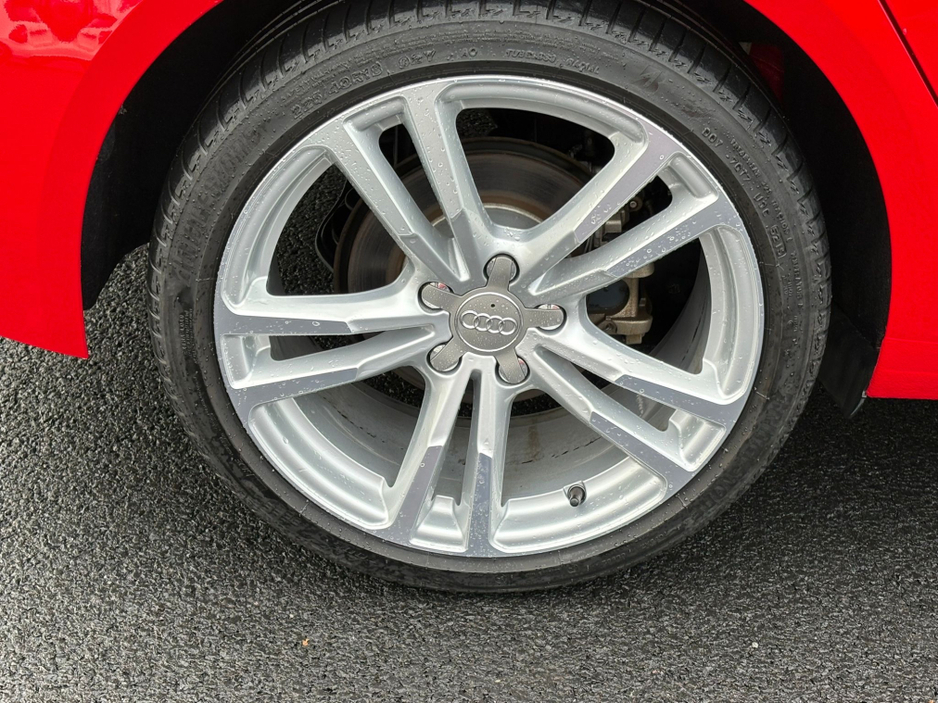Audi A3 HATCHBACK 1.4 AUTOMATIC * REAR VIEW CAMERA, POP UP MULTIMEDIA DISPLAY, AUDI MULTIMEDIA, POWERED FOLDING HEATED MIRRORS, PRIVACY GLASS, PADDLE SHIFT, 18" S-LINE ALLOYS * — thumbnail 9