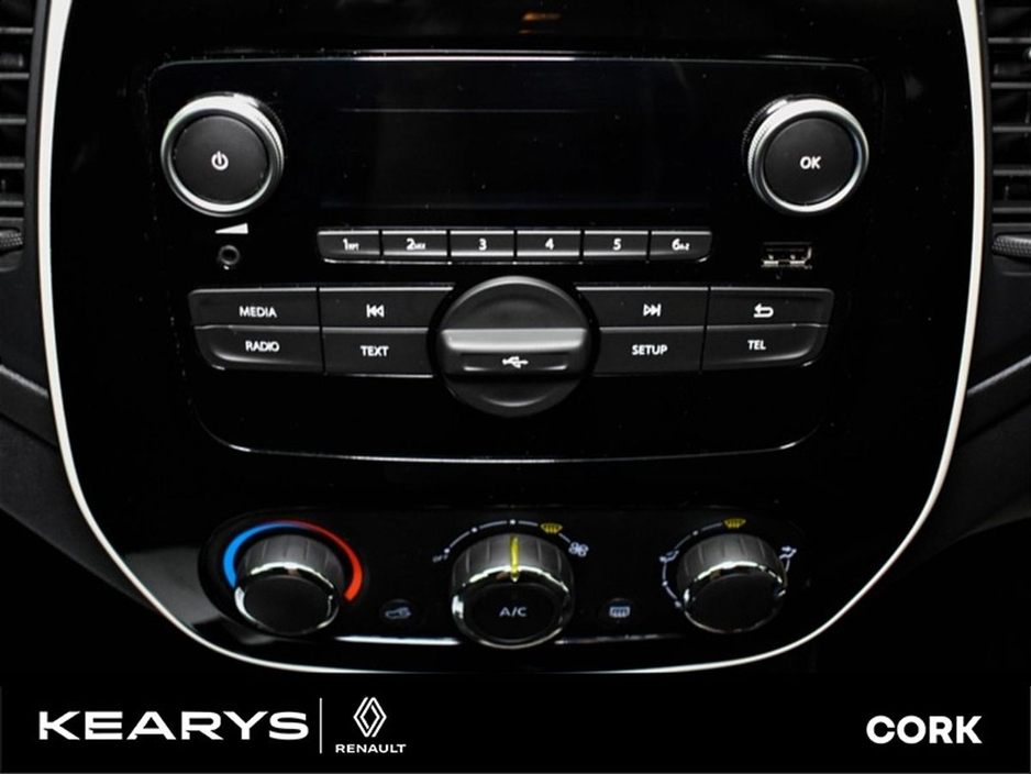 Renault Captur Play TCe 90 — thumbnail 20