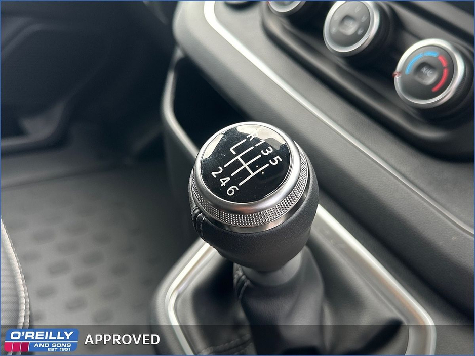 2025 Renault Trafic 2.0L Diesel For Sale Images
