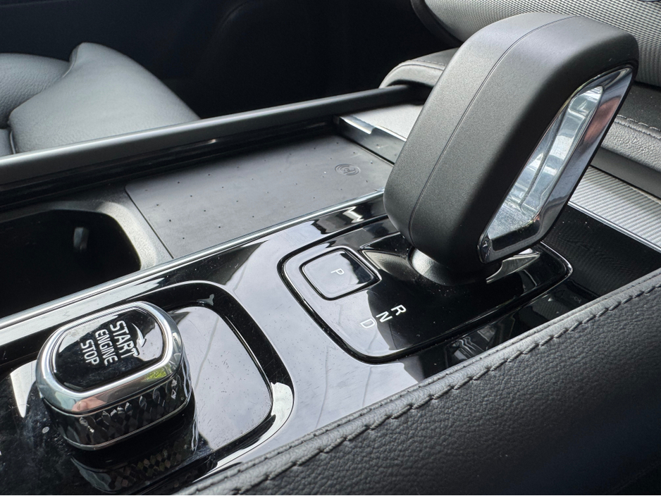 2024 Volvo XC90 2.0L Petrol Plug-in Hybrid For Sale Images