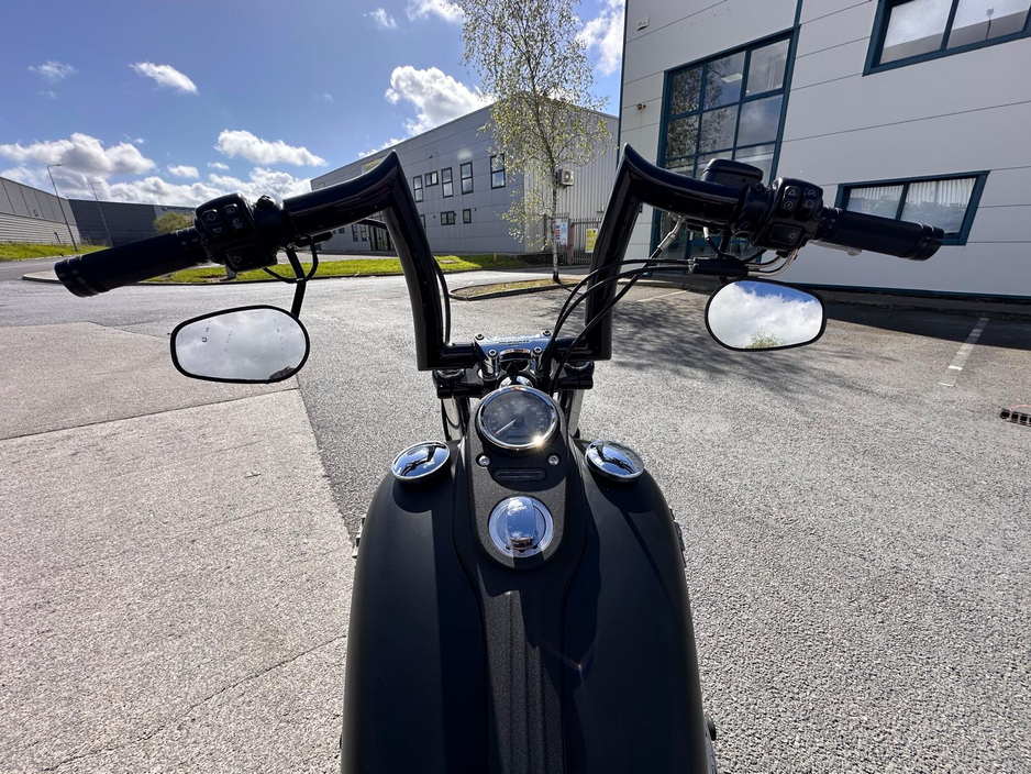 2016 Harley-Davidson Fxdc 1.7L Petrol For Sale Images