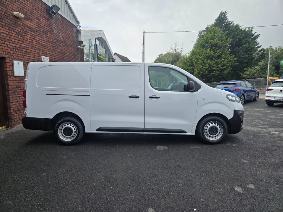 2022 Opel Vivaro 1.5L Diesel For Sale Images
