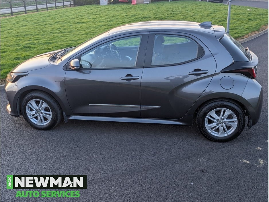 2022 Toyota Yaris 1L Petrol For Sale Images