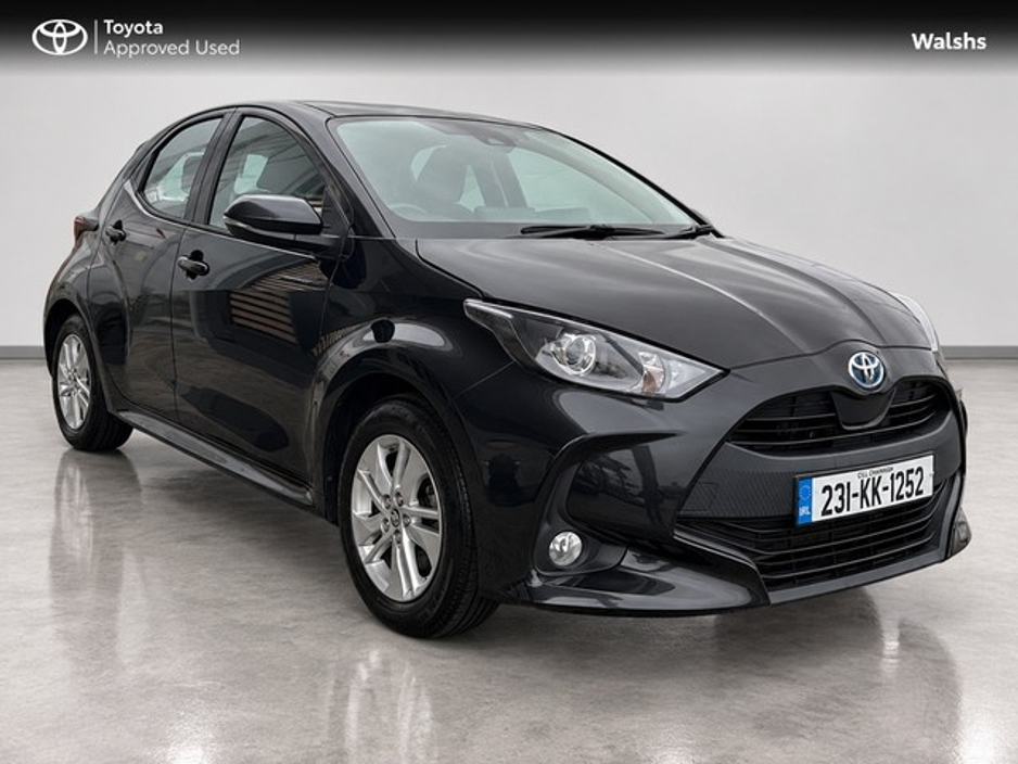 Toyota Yaris YARIS 1.5 HYBRID LUNA