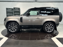 2024 Land Rover Defender 3L Diesel For Sale Images