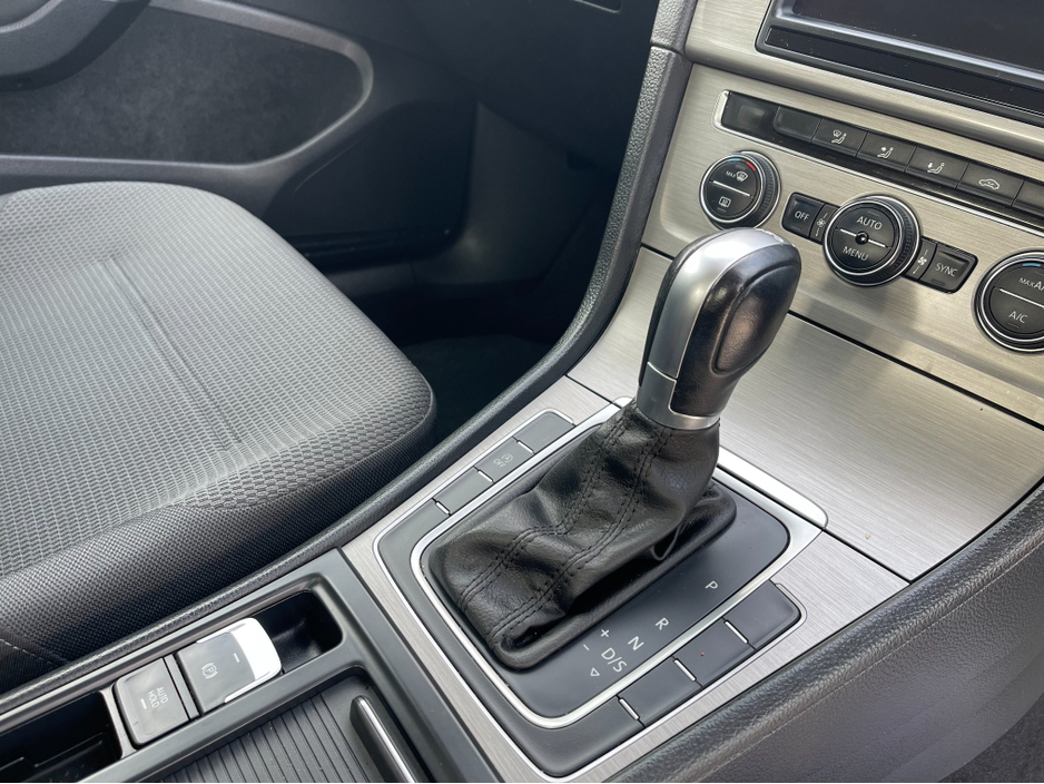 2015 Volkswagen Golf 1.2L Petrol For Sale Images