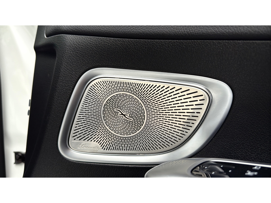 2024 Mercedes-Benz C Class 2L Petrol Plug-in Hybrid For Sale Images