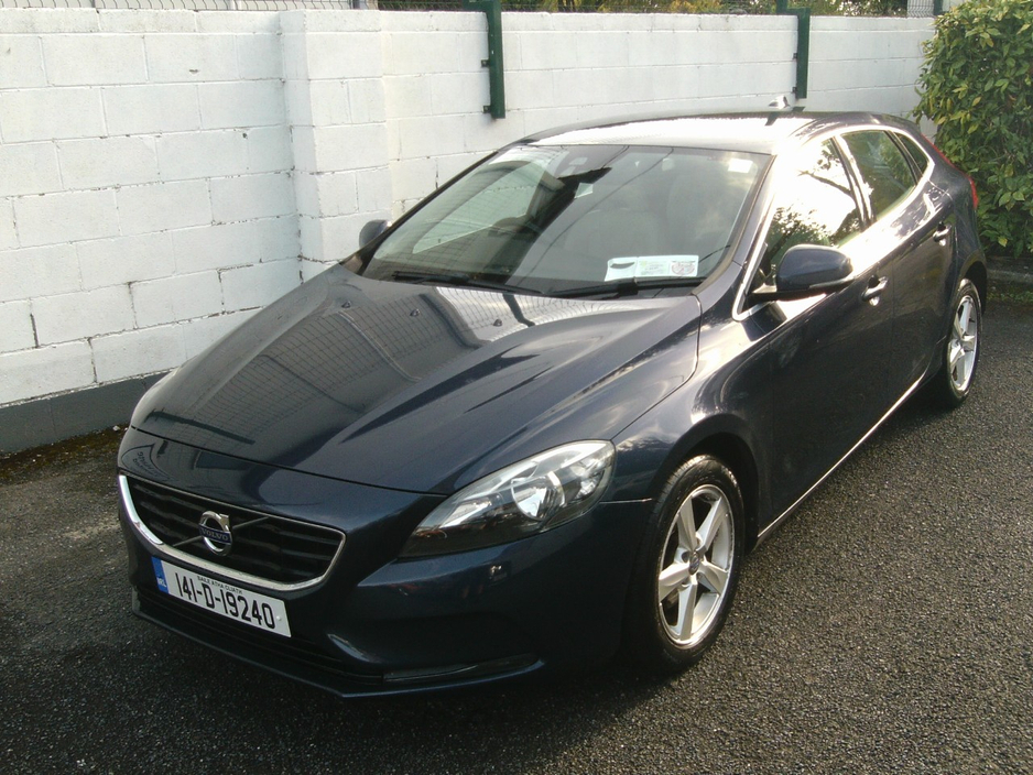 2014 Volvo V40 1.6L Diesel For Sale Images